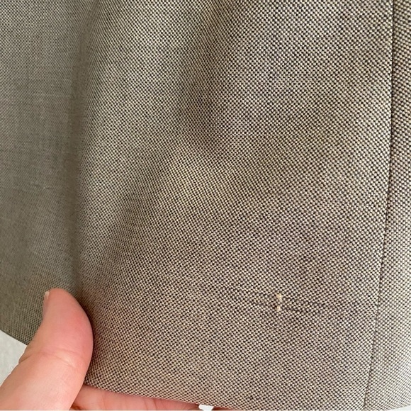 MaxMara beige Virgin Wool 2 button blazer - Picture 8 of 15